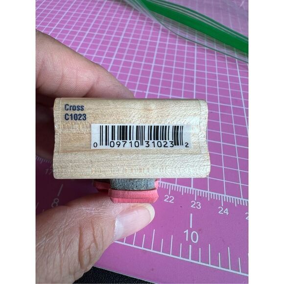 Stamps Wood Lot of 4 Religious - Picture 5 of 8